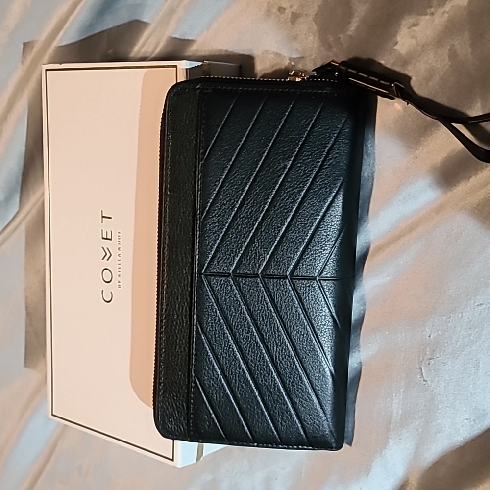 Stella and Dot Mercer Wallet Black Leather